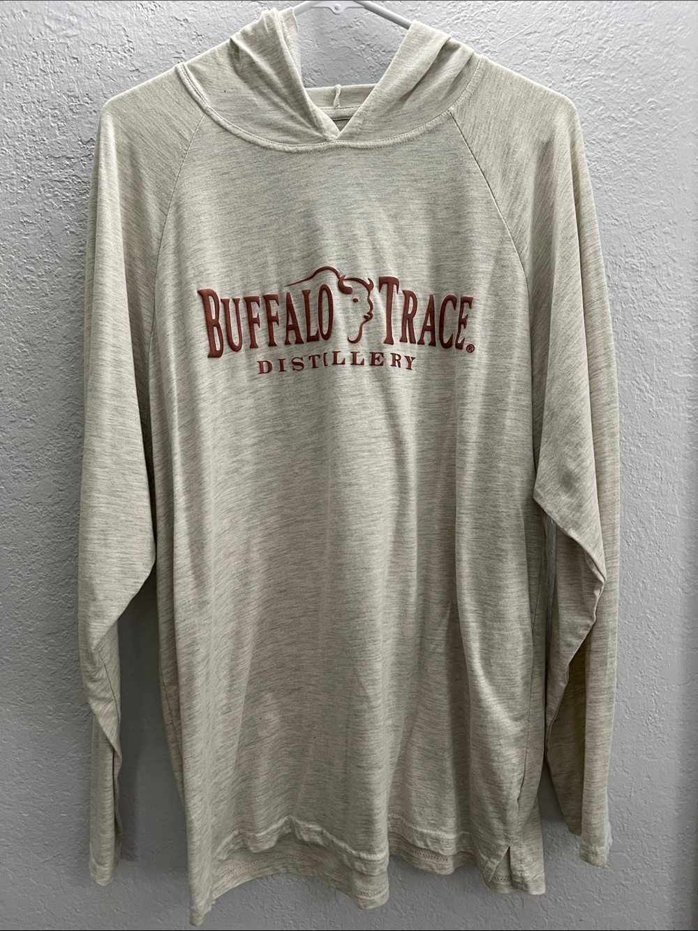 Men's Buffalo Trace lightweight t-shirt long sleeved hoodie XL